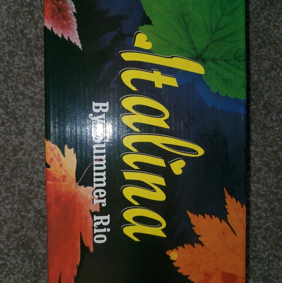 Shoes - Picture 11 of 11